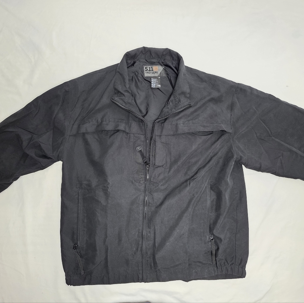 5.11 Tactical Men's Response Jacket Size M Black Lightweight Rain Work Wear